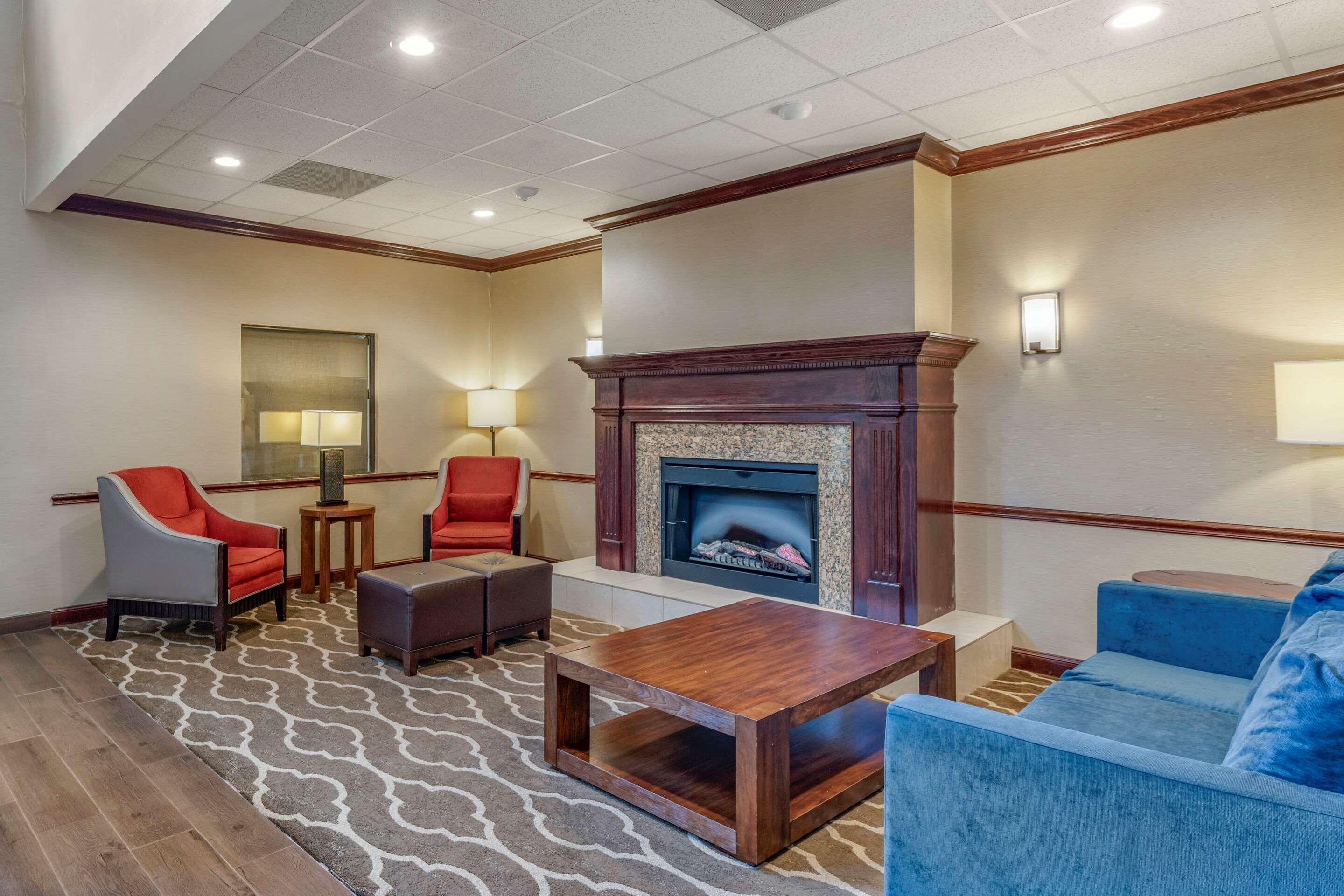 Comfort Inn & Suites St Louis-O'Fallon Εξωτερικό φωτογραφία